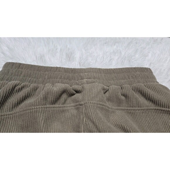 Halara Tan Wide Leg Corduroy Pull On Lined Pants Size Medium 28x26 Petite - Picture 12 of 15
